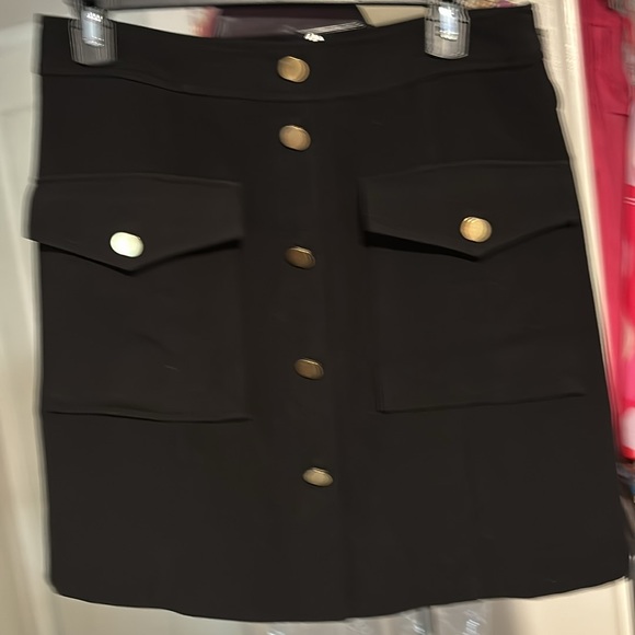 🌺EUC black mini skirt - Picture 2 of 2